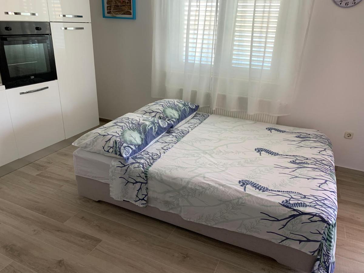 Apartman Demi Miskovici Екстер'єр фото